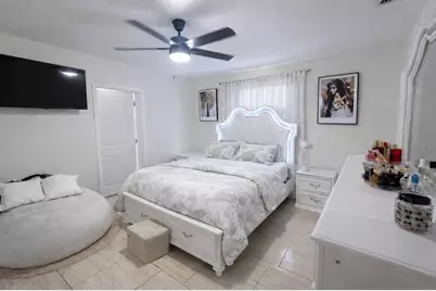 207 N Beverly Avenue, Tampa, FL 33609 - Photo 12