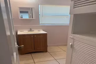 1327 43rd St S, Saint Petersburg, FL 33711 - Photo 8