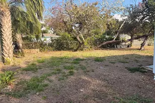 1327 43rd St S, Saint Petersburg, FL 33711 - Photo 6