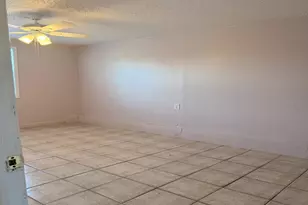 1327 43rd St S, Saint Petersburg, FL 33711 - Photo 10