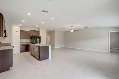 7122 Samuel Ivy Drive, Tampa, FL 33619 - Photo 8