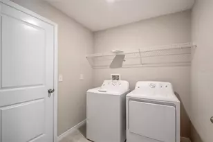 7122 Samuel Ivy Dr, Tampa, FL 33619 - Photo 22