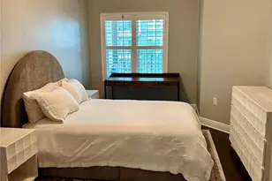 200 4th Ave S, Saint Petersburg, FL 33701 - Photo 12