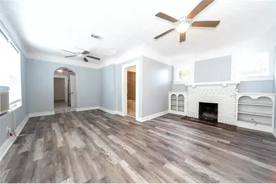 618 25th Street W, Bradenton, FL 34205 - Photo 4