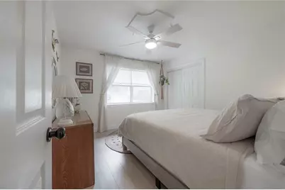 1304 W Bogie Drive, Tampa, FL 33612 - Photo 26