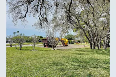 9408 New Orleans Drive, Weeki Wachee, FL 34613 - Photo 52