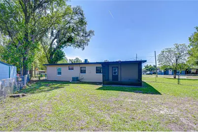 306 E Langford Drive, Plant City, FL 33563 - Photo 2