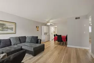 2011 58th Ave N, Saint Petersburg, FL 33714 - Photo 2
