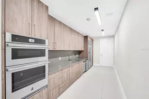 301 1st St S, Saint Petersburg, FL 33701 - Photo 80