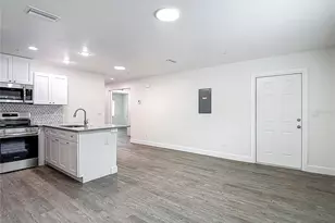 326 S Grosse Ave, Tarpon Springs, FL 34689 - Photo 14