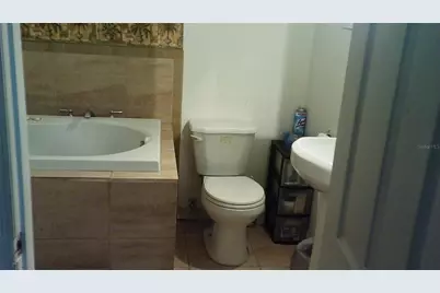 3227 Queensboro Avenue S, Saint Petersburg, FL 33712 - Photo 10