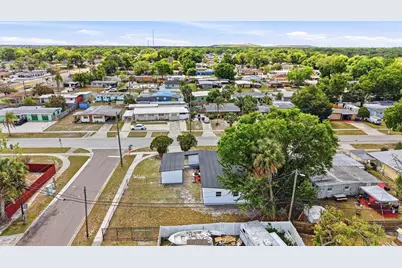 7516 Robindale Road, Tampa, FL 33619 - Photo 34