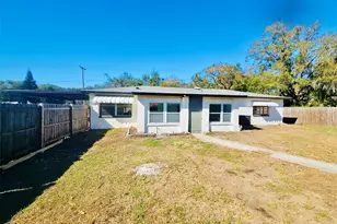 1607 Bell Shoals Rd, Brandon, FL 33511 - Photo 8