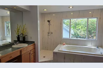 3401 E Sligh Avenue, Tampa, FL 33610 - Photo 24