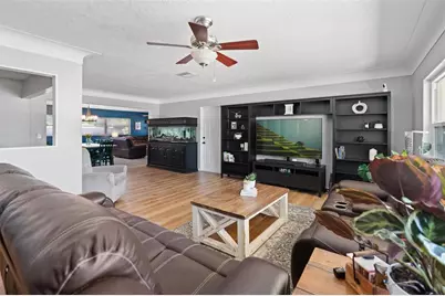 2798 67th Street N, Saint Petersburg, FL 33710 - Photo 4