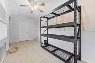 1950 59th Ave N, Saint Petersburg, FL 33714 - Photo 14