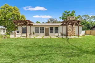2524 Victarra Cir, Lutz, FL 33559 - Photo 20
