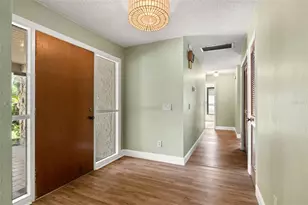 2524 Victarra Cir, Lutz, FL 33559 - Photo 10