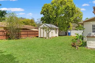 2524 Victarra Cir, Lutz, FL 33559 - Photo 38