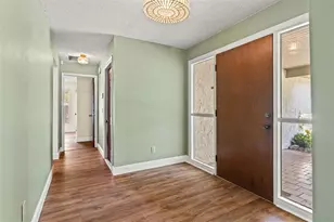 2524 Victarra Cir, Lutz, FL 33559 - Photo 4