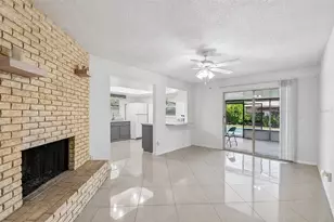 13635 Berkshire Ct, Grand Island, FL 32735 - Photo 10