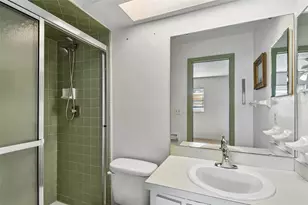 13635 Berkshire Ct, Grand Island, FL 32735 - Photo 16