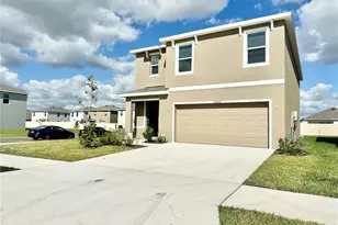 35629 Kinsey Pt, Zephyrhills, FL 33541 - Photo 2