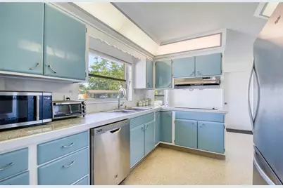 1631 Chateau Drive, Clearwater, FL 33756 - Photo 14