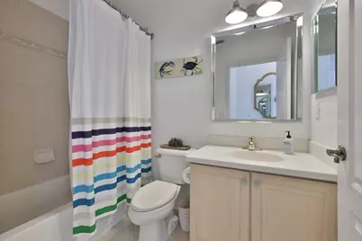 1045 Emerald Dunes Drive, Sun City Center, FL 33573 - Photo 18