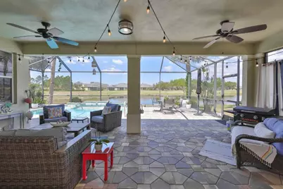 1045 Emerald Dunes Drive, Sun City Center, FL 33573 - Photo 8