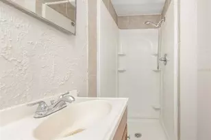 2423 Auburn St S, Saint Petersburg, FL 33712 - Photo 18