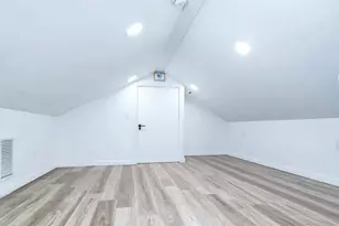 3218 7th St N, Saint Petersburg, FL 33704 - Photo 26