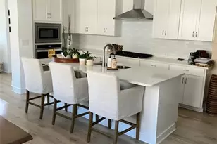 5663 Del Coronado Dr, Apollo Beach, FL 33572 - Photo 2