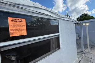 126 Miami Gardens Rd, West Park, FL 33023 - Photo 20