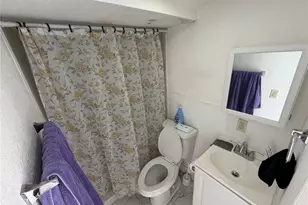 126 Miami Gardens Rd, West Park, FL 33023 - Photo 18