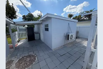 126 Miami Gardens Road, West Park, FL 33023 - Photo 28