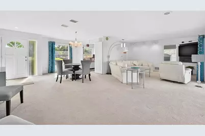 10100 Commodore Drive, Seminole, FL 33776 - Photo 6