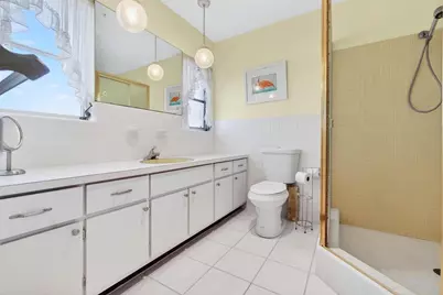10100 Commodore Drive, Seminole, FL 33776 - Photo 24