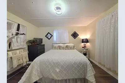 37135 Sandra Avenue, Zephyrhills, FL 33542 - Photo 22
