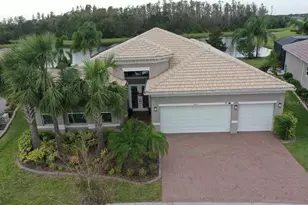 16015 Cape Coral Dr, Wimauma, FL 33598 - Photo 4