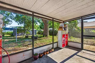 1417 W Yukon St, Tampa, FL 33604 - Photo 16
