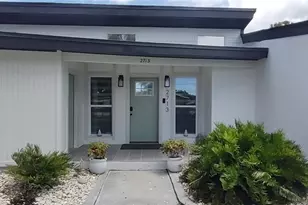 2713 Renatta Dr, Belleair Bluffs, FL 33770 - Photo 2