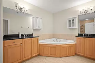 140 Brightwater Dr, Clearwater Beach, FL 33767 - Photo 38