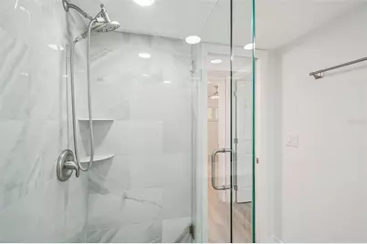 4750 Cove Circle #107, Saint Petersburg, FL 33708 - Photo 10