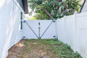 6813 S Himes Ave, Tampa, FL 33611 - Photo 16