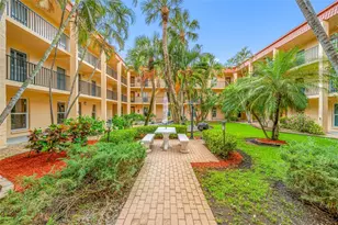 8911 Blind Pass Rd, Saint Pete Beach, FL 33706 - Photo 12