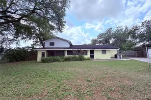 1008 Lady Guinevere Dr, Valrico, FL 33594 - Photo 4