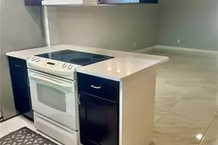 3919 Pine Limb Ct, Tampa, FL 33614 - Photo 4