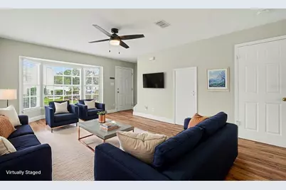 37306 Embassy Park Lane, Dade City, FL 33525 - Photo 2