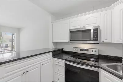 1257 Drew Street #14, Clearwater, FL 33755 - Photo 10